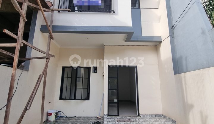 New House Green Garden