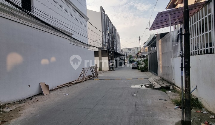 1414 Rumah baru taman ratu 2