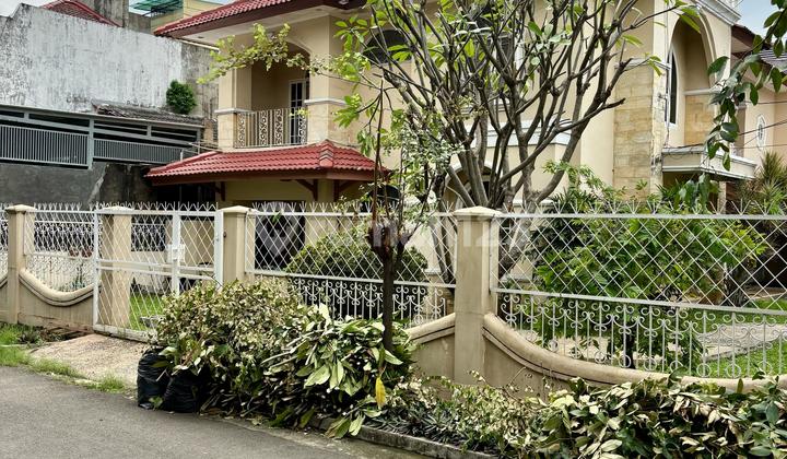 1055 Rumah Hoek Taman kedoya baru 1055 Rumah Hoek Taman kedoya baru