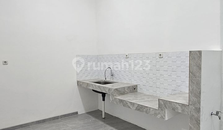 1515 Rumah Baru Tanjung Duren 2