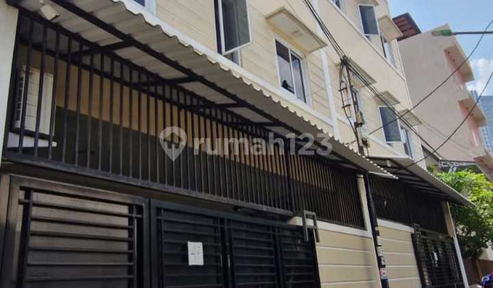 Boarding house in Tanjung Duren 1