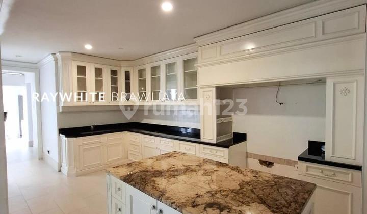 Elite Neighborhood Rental House in Selong Area, Kebayoran Baru 2