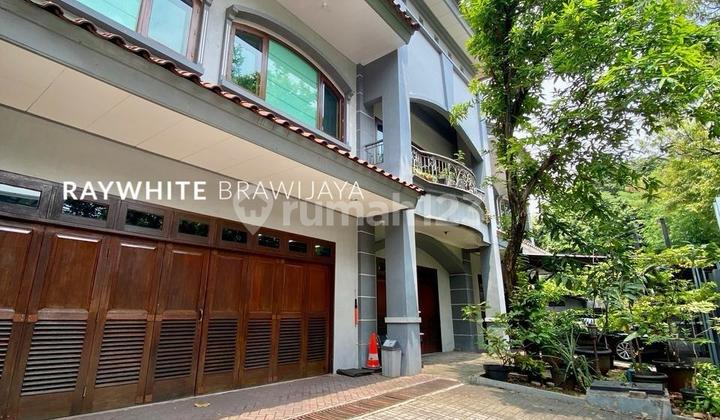 Rumah cocok untuk Usaha Lokasi Strategis Area Kebayoran Baru 1