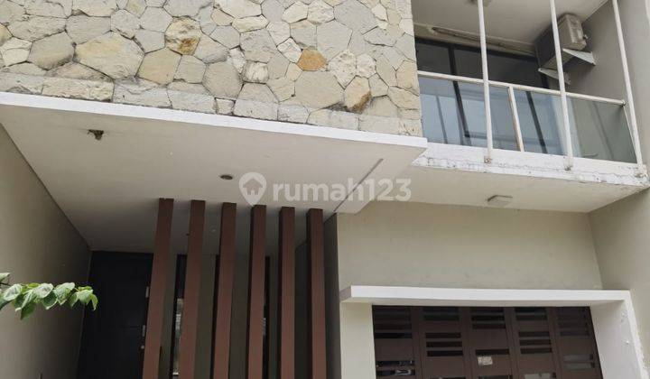 Rumah Cantik Siap Huni Lokasi Bintaro Sektor 7 Harga Nego Habis Bagus 1