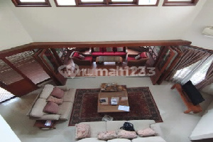 Wide, Well-Maintained SHM House in Lebak Bulus 2