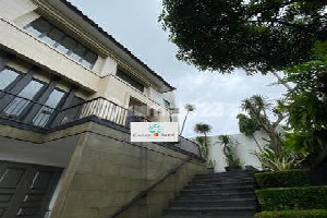 Rumah Mewah Rebuilt SHM di Kebayoran Baru Jakarta Selatan