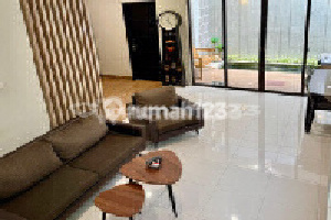 Rumah Bagus Semi Furnished di Sektor 7-Bintaro 2