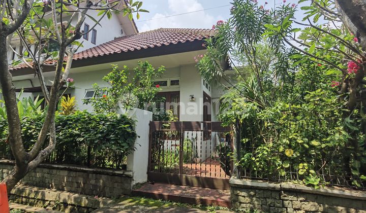 2-story corner house ready to occupy in Bintaro Sector 6