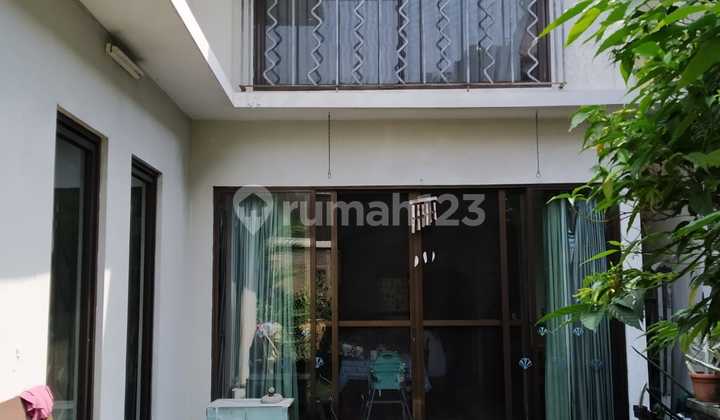 Rumah Lama Terawat di Cluster Premium SHM di Sektor 6 - Bintaro 2
