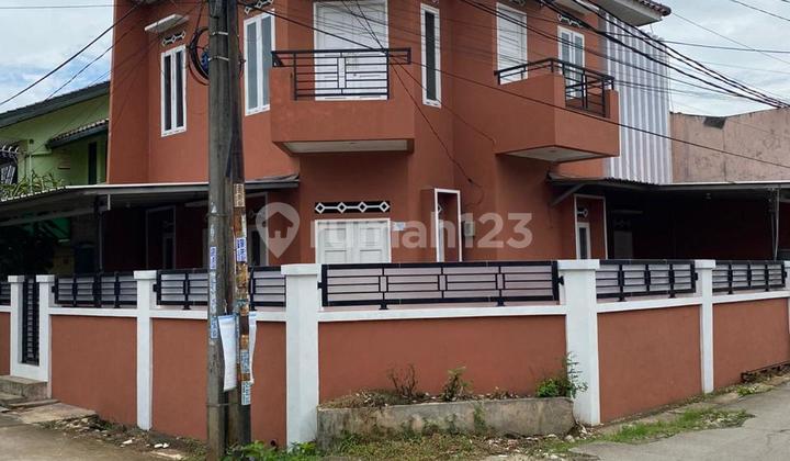 Rumah Hoek 2 Lantai Siap Huni di Pondok Pucung Indah