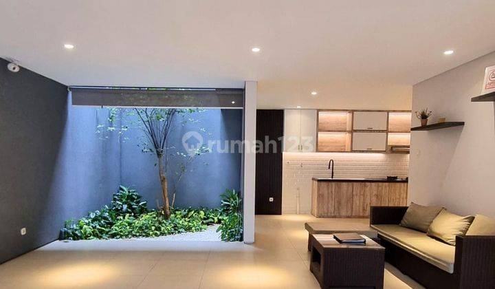 Rumah Furnished SHM Bintaro, Jakarta Selatan 1