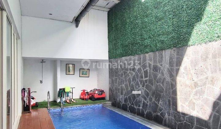 Rumah di Kebayoran Residences Bintaro Jaya, Sudah Renovasi Dengan Swimming Pool 1