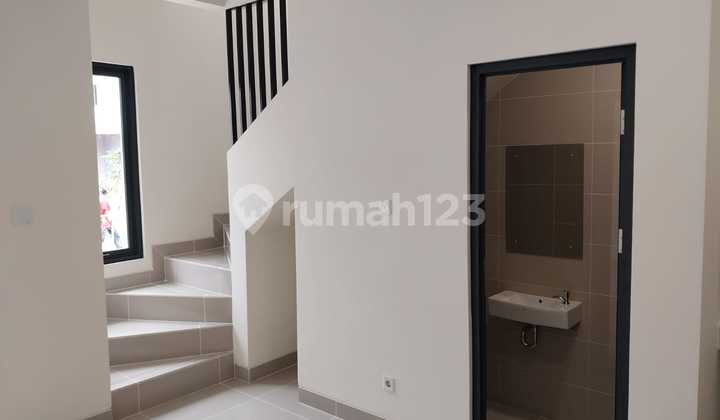 New House Never Occupied 2