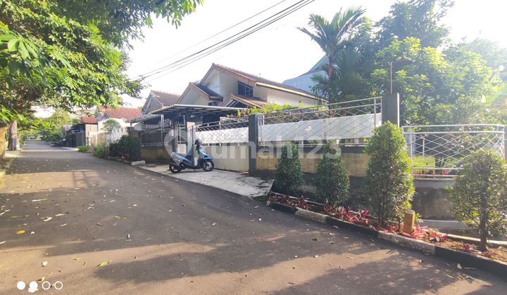 Two-Story Rental House in Duta Pakuan Complex, Bogor Two-Story Rental House in Duta Pakuan Complex, Bogor
