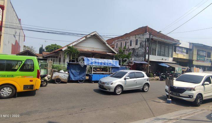 Rumah strategis cocok untuk di jadikan ruko hitung tanah  1