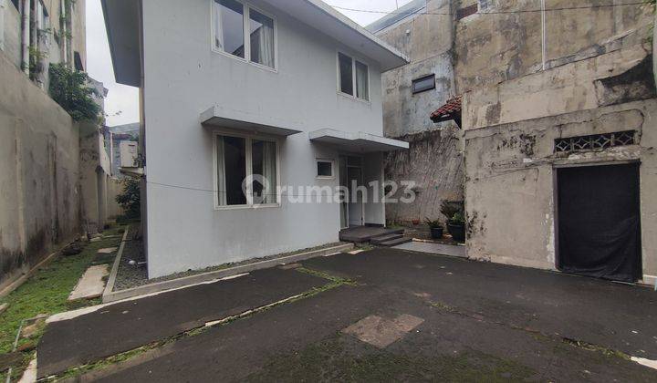 Rumah Pinggir Jalan Tanah Mengantong Batutulis  1