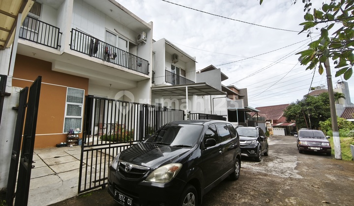 Two-Story House Near Summarecon Bogor with Toll Access