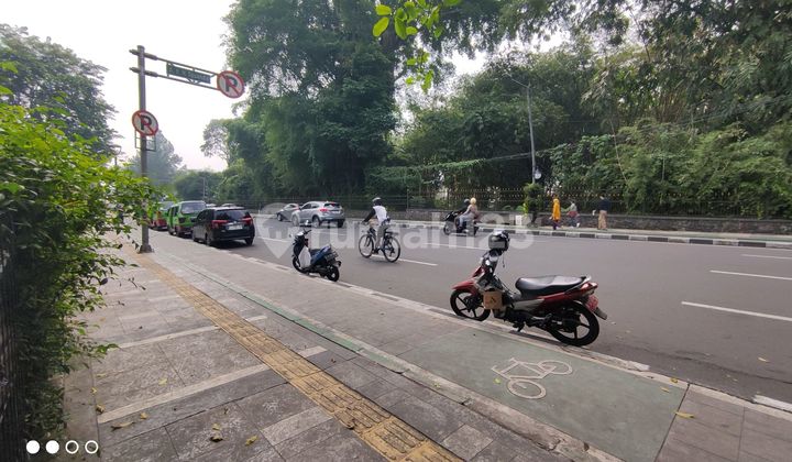 Land on Jl Sudirman, Central Bogor City, near the Presidential Palace, Bogor Botanical Gardens, and BCA Bank.