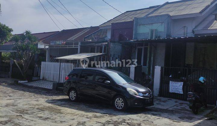 Rumah Pamoyanan Halaman Luas Udara Sejuk  2