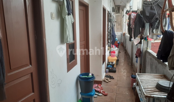 Rumah Kos 10 Pintu, Lokasi Strategis, di Pusat Jakarta Rumah Kos 10 Pintu, Lokasi Strategis, di Pusat Jakarta
