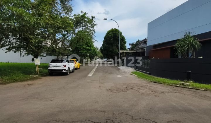 Corner Square Plot Ready to Build in Kencana Loka BSD