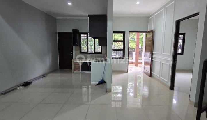 Rumah Dalam Semi Cluster Kencana Loka Bsd City, Depan Bukan Rumah Lain 2