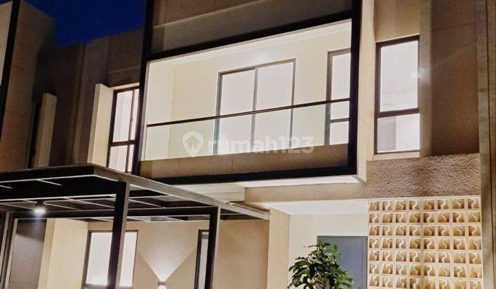 Rumah dekat club house, di SYMPHONIA GADING SERPONG 2