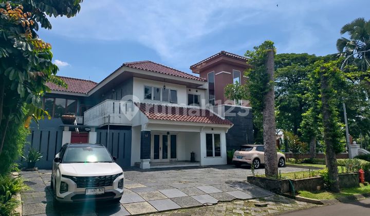 Rumah Hoek di Taman Giri Loka BSD City, bisa Parkir 7 Mobil 2