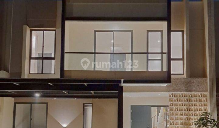 Rumah dekat club house, di SYMPHONIA GADING SERPONG 1