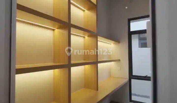 foto lainnya fleekhauz bsd city depan taman,