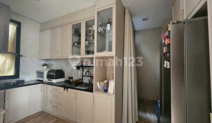 Rumah Mewah Cluster Mozart Golf Island Pik 2