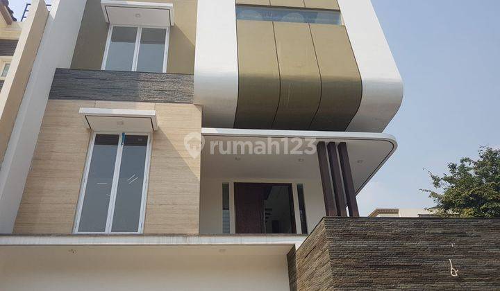 Dijual Cepat Rumah Murah di Pik 3 Lantai Posisi Hoki