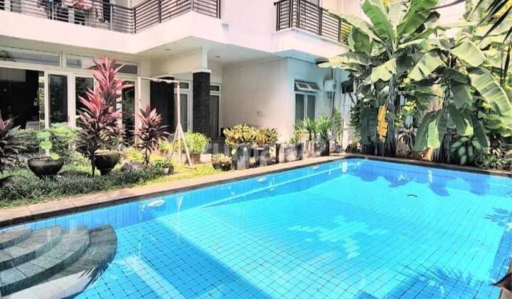 For Sale Luxury American Classic House Kemang 2