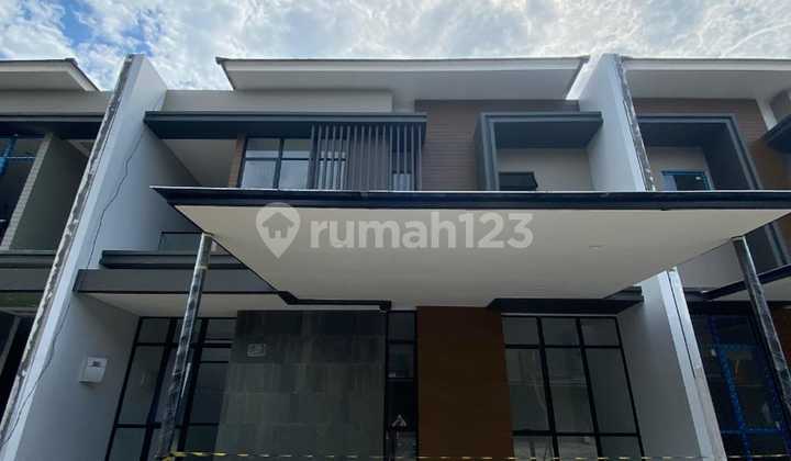 Rumah Brand New Kuningan Village 10X15 Pik 2