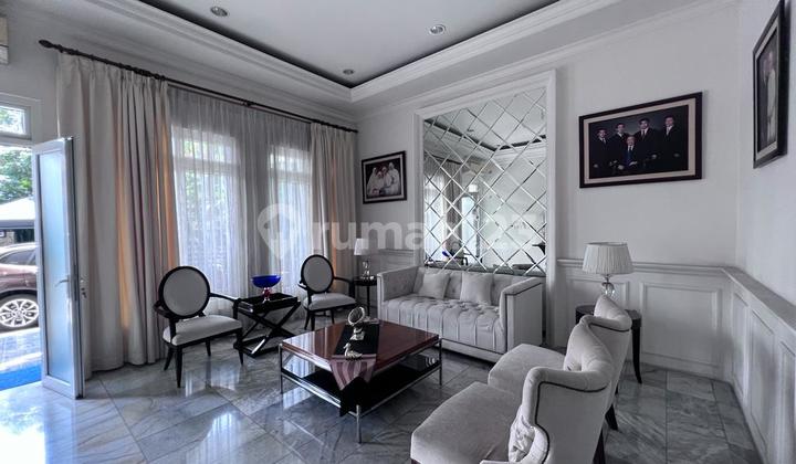 Dijual Rumah Mewah American Classic Kemang