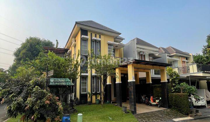 Dijual Rumah Hook 2 Lantai Sangat Asri Siap Huni di Legenda Wisata Cibubur 1