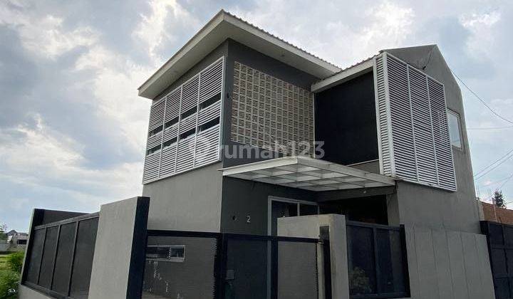 Rumah Modern Minimalis 2 Lantai Di Cisaranten Arcamanik Bandung 1