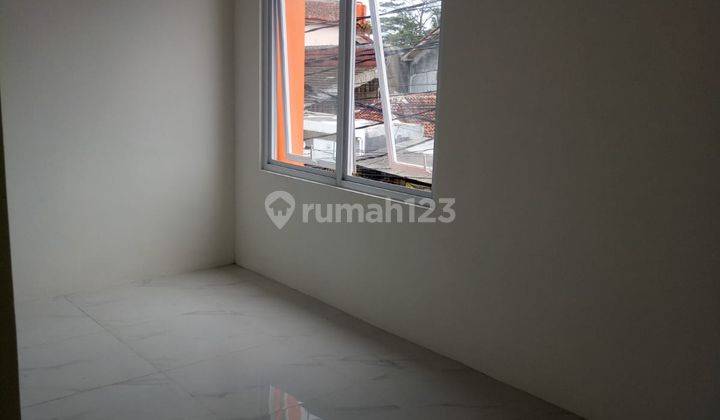 Ruko Baru SHM di Jalan Cisaranten Sayap Soekarno Hatta 18