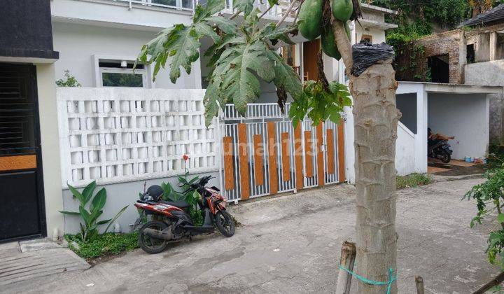 Tanah 184 m² SHM Dalam Komplek di Jalan Padasuka Bandung 1
