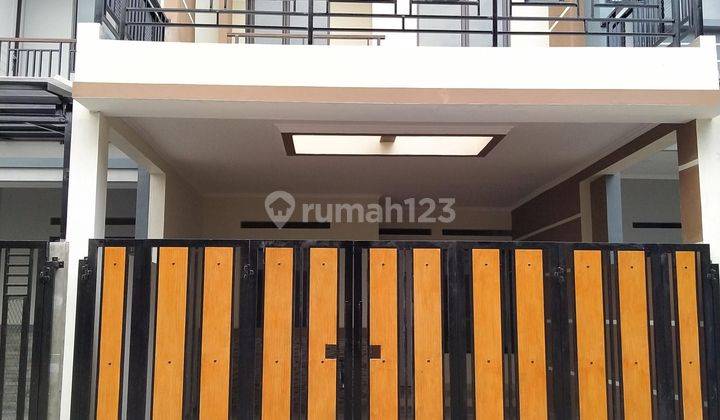 Rumah 2 Lantai Baru D Suryalaya Turangga Bandung Dkt Tol Buahbatu 1