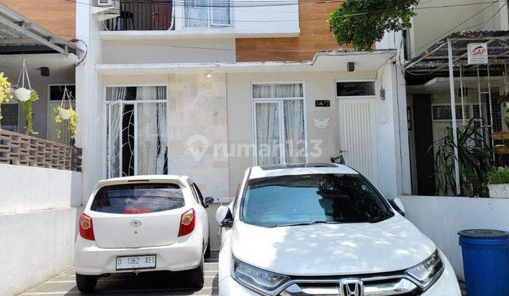 Rumah Minimalis SiapHuni 2 Lantai di Jalan Sariwangi SHM CASH KPR 2