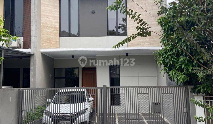 Rumah 2 Lantai Bagus SHM di Jalan Batununggal, Bandung 1