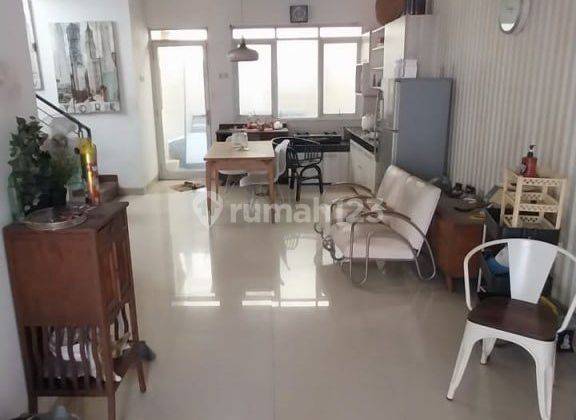 Kontrakan Rumah 2 Lantai Bagus Semi Furnished Di Antapani Bandung 2