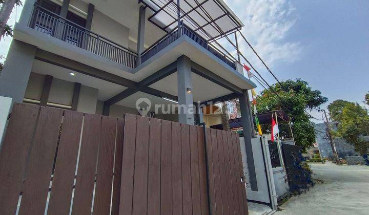 Rumah Minimalis Full Renovasi Ciwaruga Dekat Gegerkalong 2