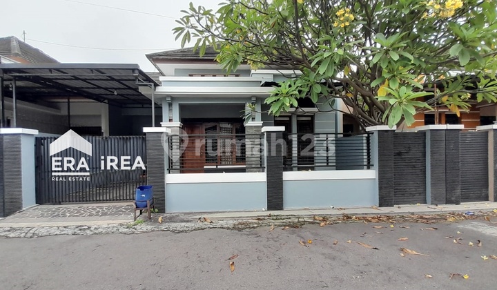 Modern House for Rent Colomadu Solo Near Superindo Jajar