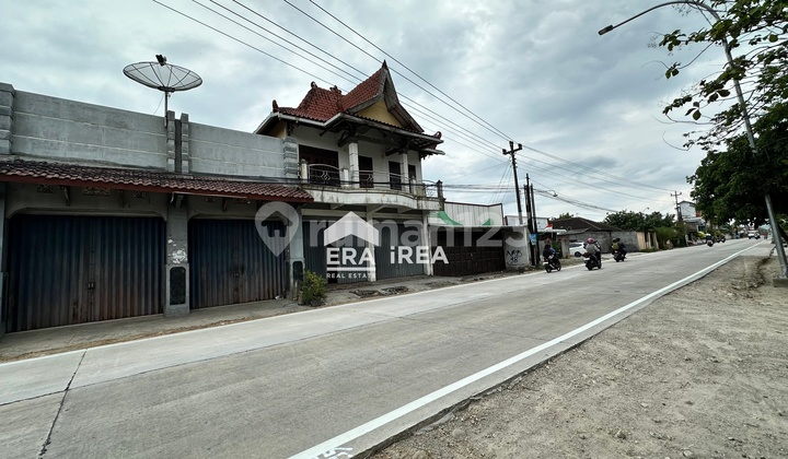 Commercial Space for Sale with Free Warehouse in Bondosari Area, Sukoharjo Commercial Space for Sale with Free Warehouse in Bondosari Area, Sukoharjo