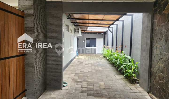 Luxury House for Rent in Solo Pasar Kliwon Fully Furnished 2