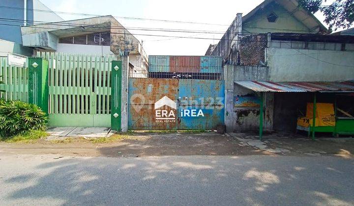 Gudang Murah Meriah di Danukusuman Serengan Solo 2