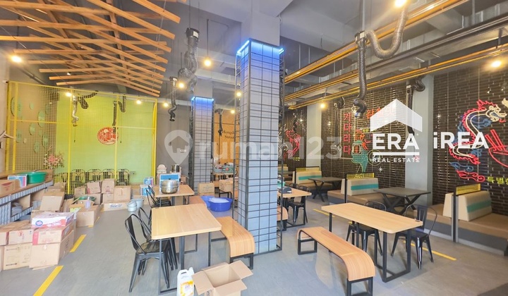 For Rent 3-Story Shop House Near Harjodaksino Market Solo 1