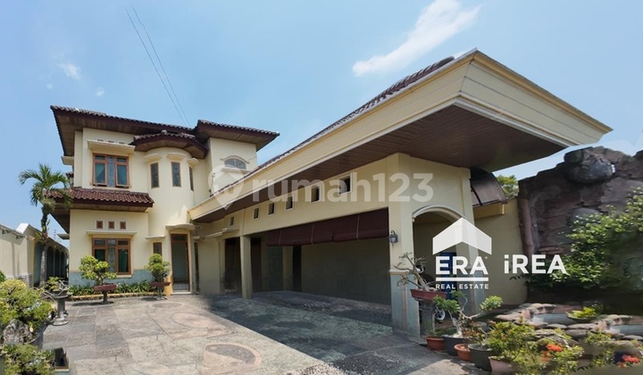 Rumah 2 Lantai Di Solo Ngabeyan Dekat Luwes Gentan